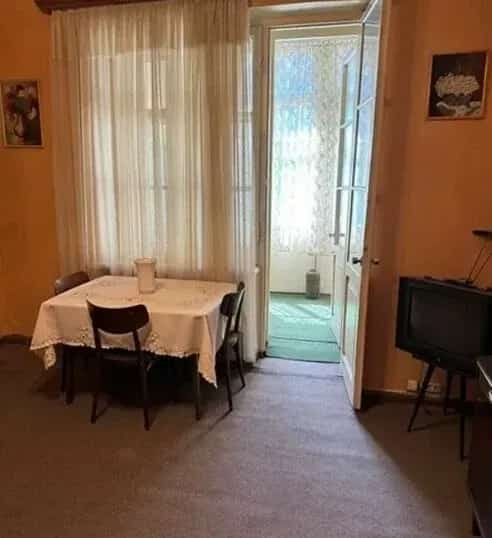 2 Սենյականոց բնակարան, Հանրապետության փող, Կենտրոն (Երևան)