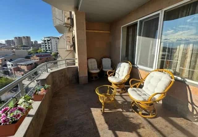 4 Սենյականոց բնակարան, Անտառային փող, Կենտրոն (Երևան)