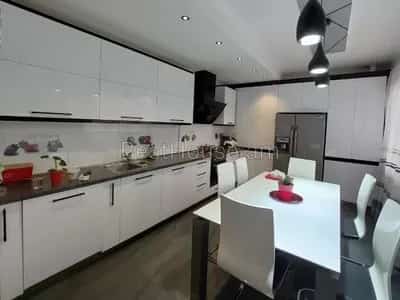 6 Սենյականոց բնակարան, Հանրապետության փող, Կենտրոն (Երևան) view 3