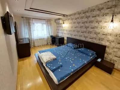 6 Սենյականոց բնակարան, Հանրապետության փող, Կենտրոն (Երևան) view 9