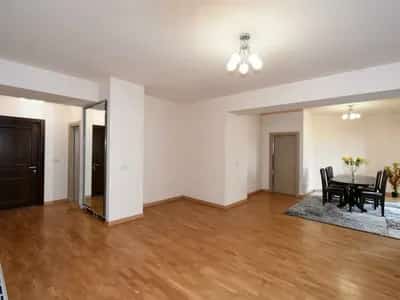 4 Սենյականոց բնակարան, Լեոի փող, Կենտրոն (Երևան) view 9