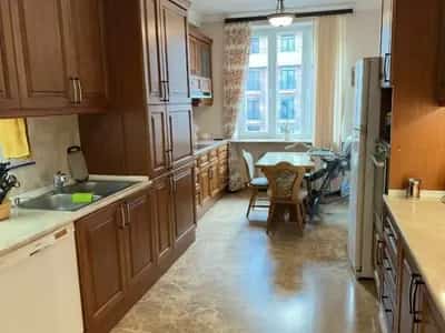 4 Սենյականոց բնակարան, Աբովյան փող, Կենտրոն (Երևան) view 5